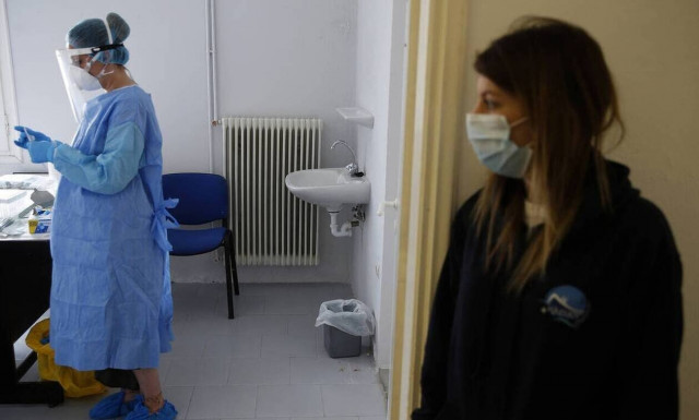 Κορονοϊός: Συναγερμός στις Αρχές για τα 246 «σπασίματα» της καραντίνας