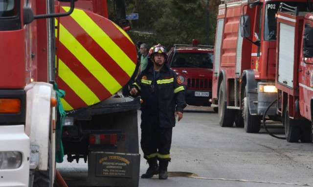 Φωτιά ΤΩΡΑ στα Νεόκτιστα Ασπροπύργου