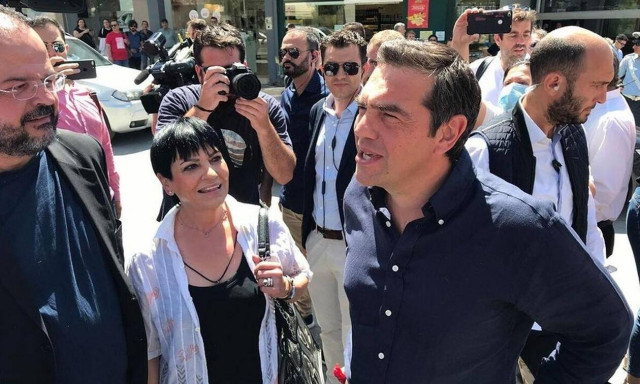 Τσίπρας σε πολίτες: Θα φωνάξω τον Χαρδαλιά (βίντεο)