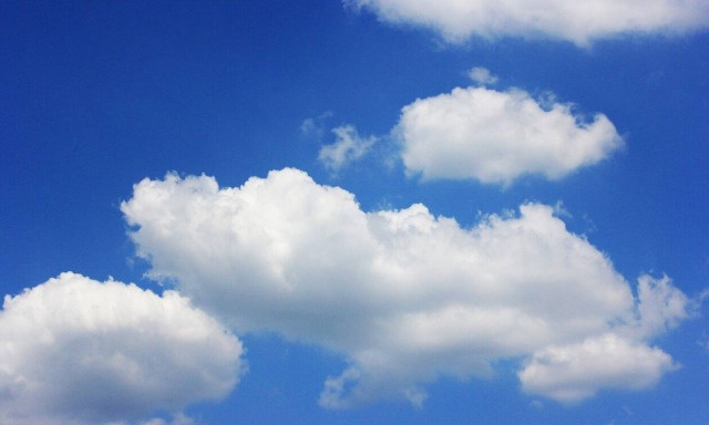 Κοίταξαν τον ουρανό και έπαθαν σοκ - Περίεργο θέαμα τούς άφησε άφωνους