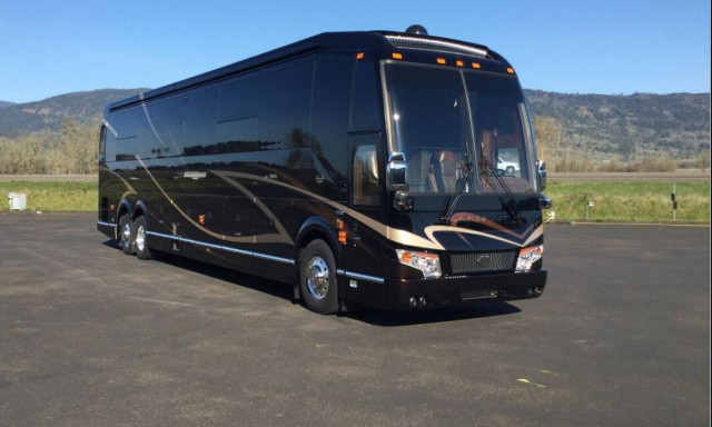 Αυτό είναι το αυτοκινούμενο τoυ Justin Bieber που κοστίζει εκατομμύρια δολάρια