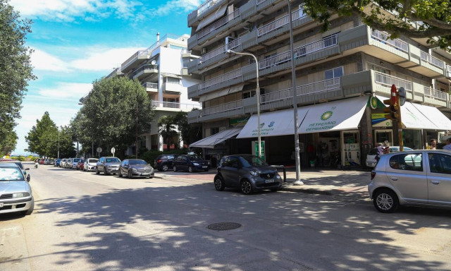 Μαρτυρία-σοκ: Είχαν την Μαρκέλλα με χειροπέδες - Μου είπε ότι την πείραξαν