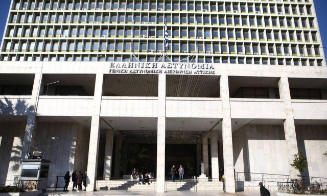 Άνδρας βρέθηκε απαγχονισμένος στα κρατητήρια της ΓΑΔΑ