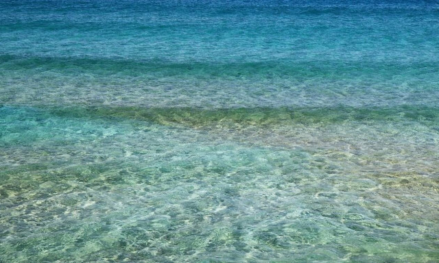 Ηράκλειο: Χωρίς τις αισθήσεις του ανασύρθηκε ψαροτουφεκάς σε παραλία της Σητείας