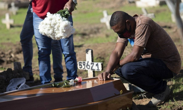 Κορονοϊός στη Βραζιλία: Σχεδόν 44.000 οι νεκροί - Πάνω από 888.000 τα κρούσματα