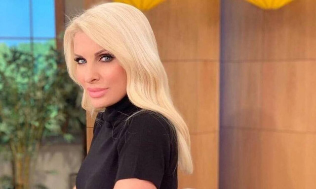 Ελένη Μενεγάκη: Δείτε τις φωτογραφίες από το παρελθόν της που θέλει να... εξαφανίσει!