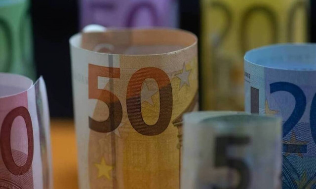 Νέο επίδομα σε ελεύθερους επαγγελματίες: Οι δικαιούχοι και πόσα χρήματα θα πάρουν  