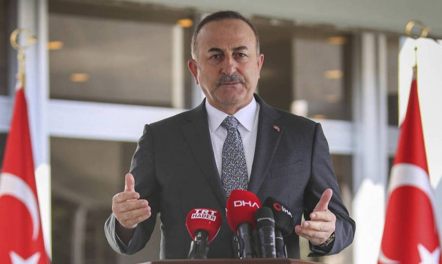 Αιφνιδιαστική επίσκεψη Τσαβούσογλου στην Λιβύη