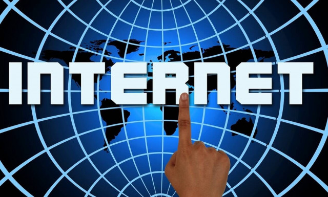 Αγόρασε on line ρούχα: Δεν πίστευε στα μάτια της όταν άνοιξε το κουτί