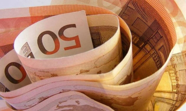 Ληξιπρόθεσμες οφειλές: Ποιοι μπορούν να εξοφλήσουν σε 12 ή 24 δόσεις τα χρέη τους 