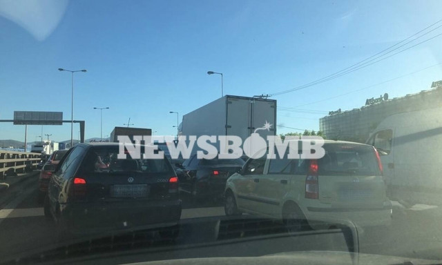 Κίνηση: «Κόλαση» η Αθηνών - Λαμίας - Ουρές χιλιομέτρων