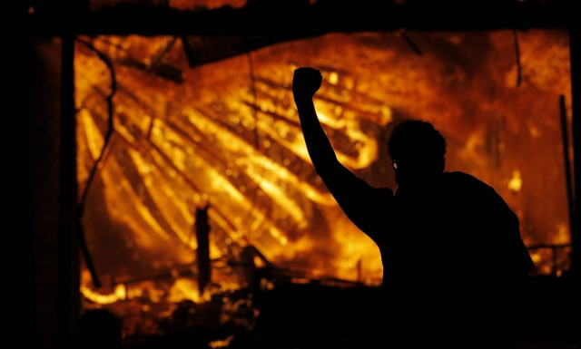 Μινεάπολη: Βίντεο από τους πυροβολισμούς - Πάνω από 10 άτομα τραυματίστηκαν