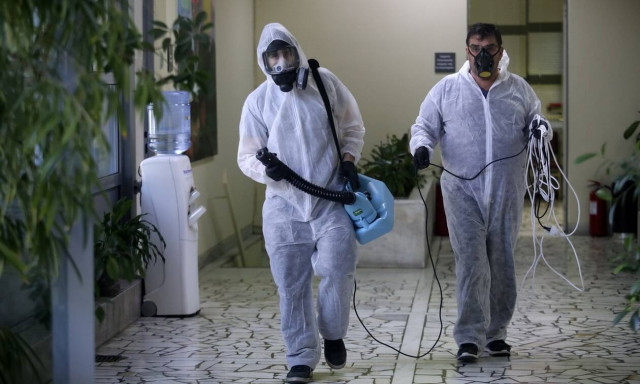 Κορονοϊός: Συναγερμός από τα επτά κρούσματα στην Παραμυθιά - Κλειστά τα σχολεία