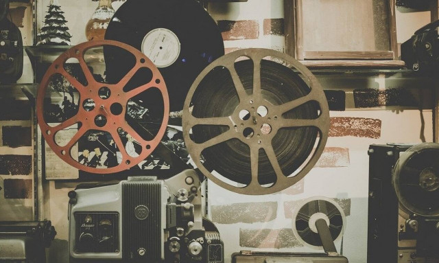 Πέθανε ο Τζόελ Σουμάχερ (pics)