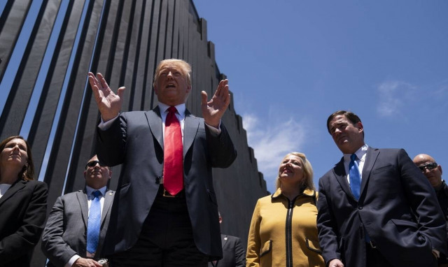 Κορονοϊός στις ΗΠΑ - Τραμπ: «Σταμάτησε την Covid. Σταμάτησε τα πάντα»