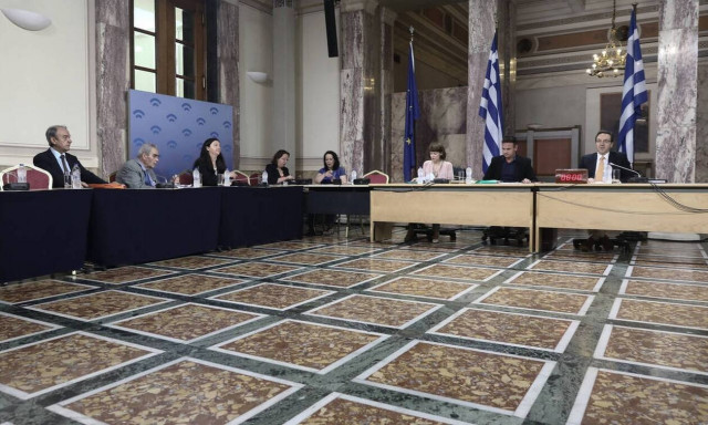 «Πόλεμος» Νέας Δημοκρατίας - ΣΥΡΙΖΑ και στο βάθος δεύτερο ηχητικό