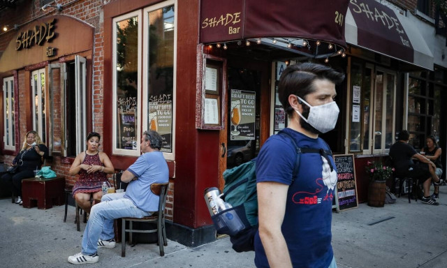 Η Νέα Υόρκη επιβάλλει καραντίνα στους επισκέπτες από άλλες πολιτείες 