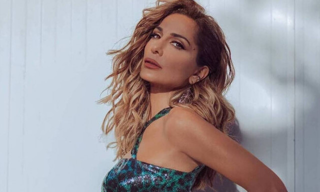 Η Δέσποινα Βανδή «κόλασε» τον ανδρικό πληθυσμό ποζάροντας με μπικίνι