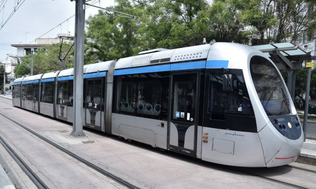 Ακυρώθηκε η στάση εργασίας: Κανονικά την Πέμπτη τα δρομολόγια του Τραμ