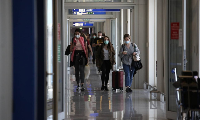 Pepper robots to inform public at Athens airport on Covid-19 protection measures