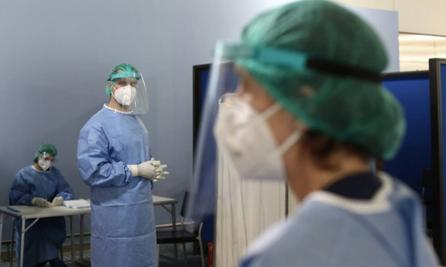 Mελέτη για κορονοϊό: Μείωση διασωληνώσεων και θνητότητας με κολχικίνη