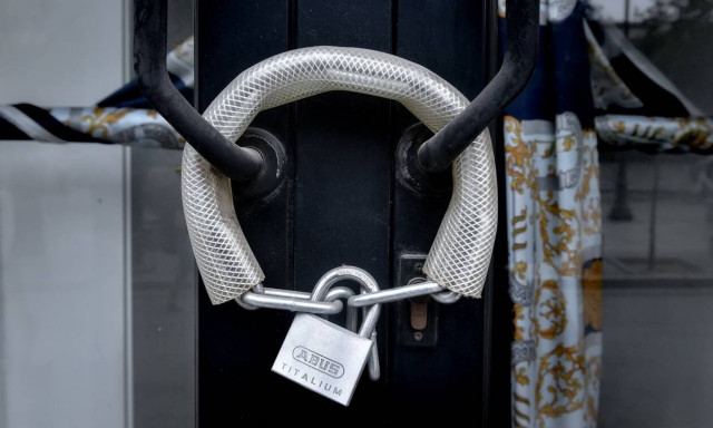 ΙΜΕ ΓΣΕΒΕΕ: Μία στις τρεις επιχειρήσεις φοβάται «λουκέτο» το επόμενο διάστημα