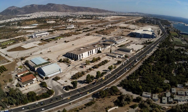 Μπήκαν οι μπουλντόζες στο Ελληνικό – Άρχισε το μεγάλο έργο