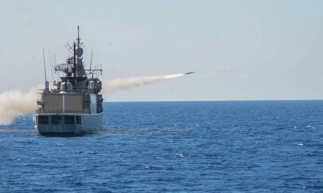 Πολεμικό Ναυτικό: Τρομακτική δύναμη πυρός – Δείτε πώς βύθισε εχθρικό σκάφος 