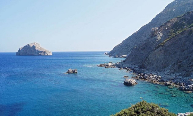 Τα νησιά που πρέπει να επισκεφτείς πριν φύγει ο Ιούλιος