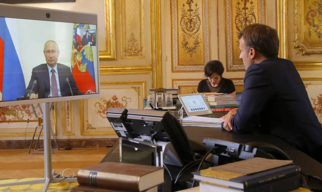 Τηλεδιάσκεψη Μακρόν - Πούτιν: Στο επίκεντρο η Λιβύη και μια ενδεχόμενη συνεργασία 