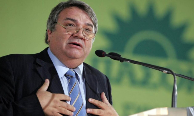 Κλάμα: Ο Μπίστης ήταν - λένε - επικριτικός στον Παππά