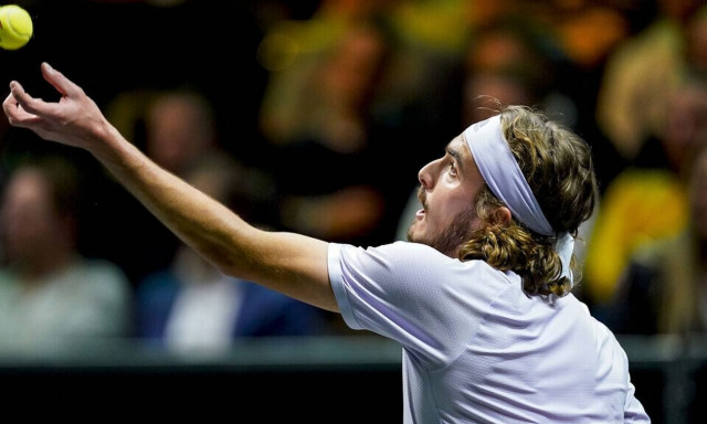 Νίκη και κορυφή για Τσιτσιπά (video)