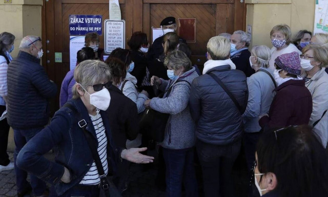 Κορονοϊός Τσεχία: Αύξηση κρουσμάτων την ώρα που αρχίζουν οι διακοπές