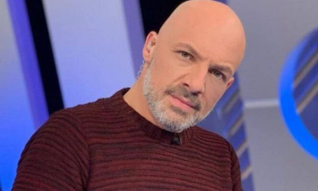 «Κάγκελο» ο Μουτσινάς on air - Τι συνέβη;