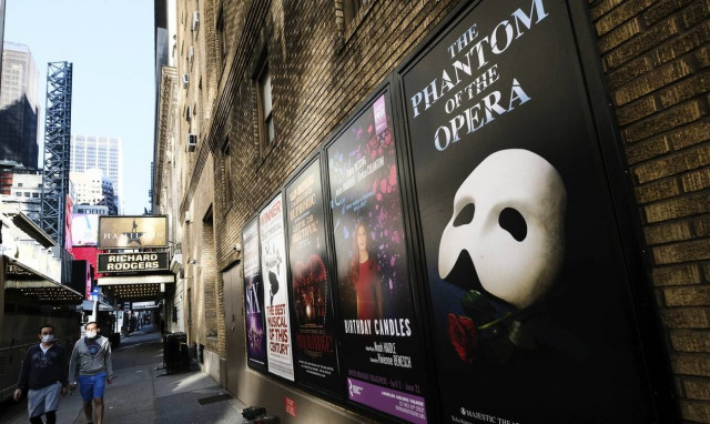 Κορονοϊός ΗΠΑ: Κλειστά τα θέατρα του Μπρόντγουεϊ έως τον Ιανουάριο του 2021