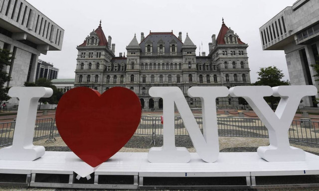 I love NY: Πέθανε ο Μίλτον Γκλέιζερ, γραφίστας του εμβληματικού λογότυπου