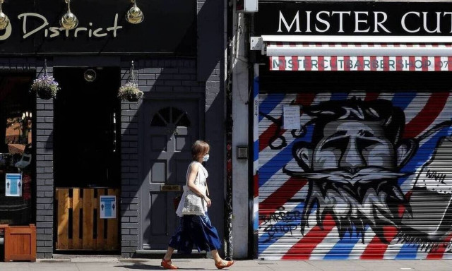 Κορονοϊός Βρετανία: 25 θάνατοι καταγράφηκαν το τελευταίο 24ωρο 