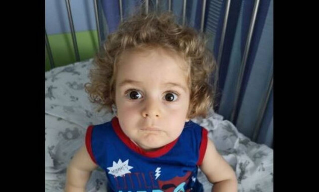 Χαμόγελα για τον Παναγιώτη - Ραφαήλ: «Στέκεται ξανά στα πόδια του» (vid)