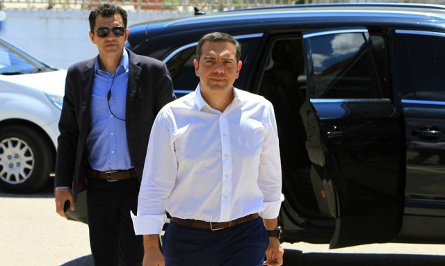 Με τη μητέρα της 9χρονης που λιποθύμησε στη Ρόδο επικοινώνησε ο Τσίπρας