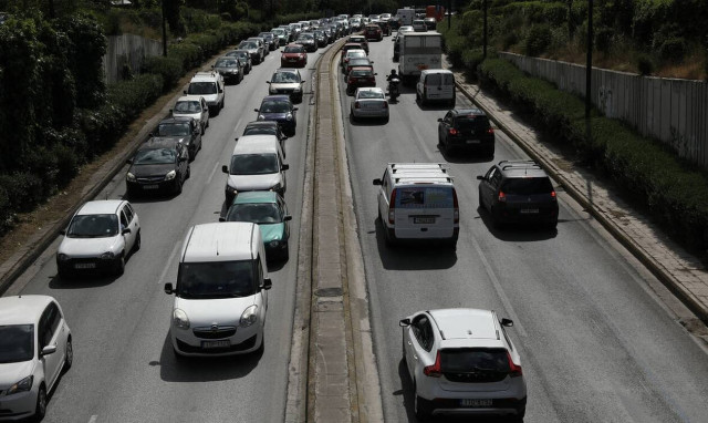 Κίνηση στους δρόμους: «Κόλαση» και πάλι η Αθήνα