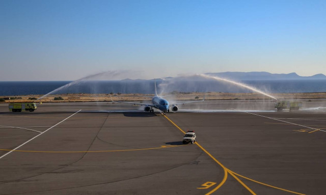 Flight from Hannover inaugurates tourist season for Heraklio;