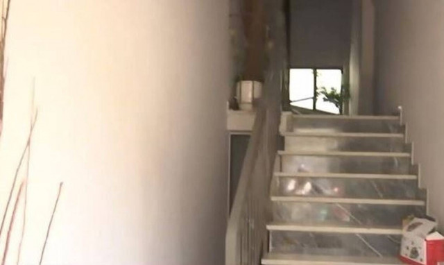 Μεγάλη επιχείρηση ΤΩΡΑ σε πολυκατοικία στη Δάφνη για τον δραπέτη κρατούμενο