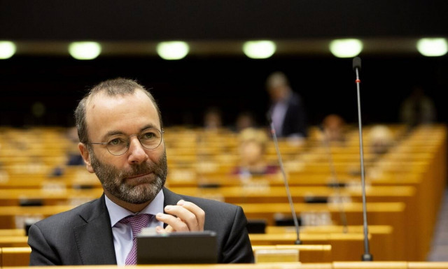 Bέμπερ: Θα βοηθήσουμε την Ελλάδα να προστατέψει τα σύνορά της