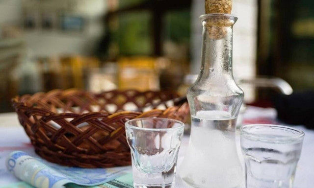 Κρήτη: Στο νοσοκομείο 10χρονος που ήπιε ποσότητα ρακής