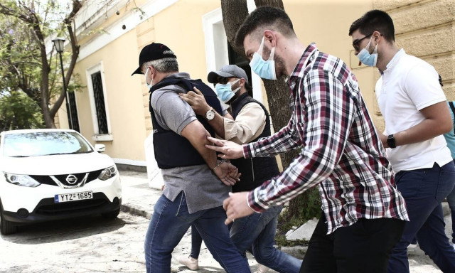 «Dr Θάνατος»: Οι placebo θεραπείες και τα… παρατράγουδα του θυρεοειδή