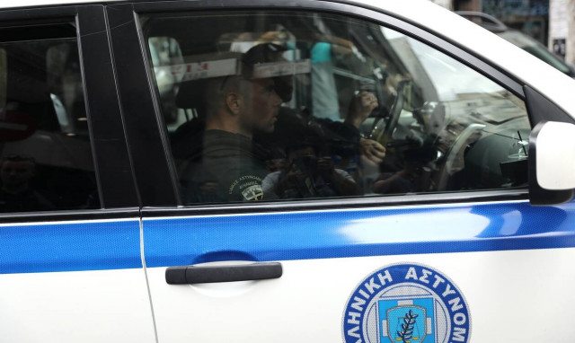 Λάρισα: 30χρονη διακινούσε κοκαΐνη και ηρωίνη με ΚΤΕΛ