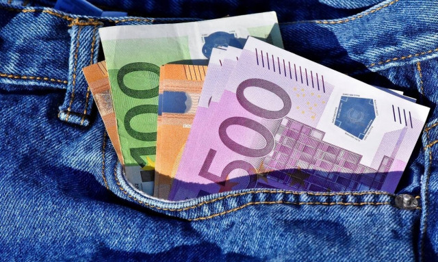 Επιστροφή φόρου: Πότε θα μπουν λεφτά στο λογαριασμό