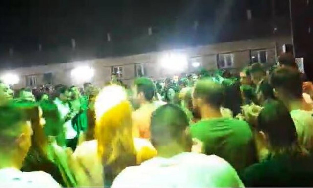 Κορονοϊός: Γλέντι 2.000 ατόμων στο Γουδή - Ο ένας πάνω στον άλλον (vid)