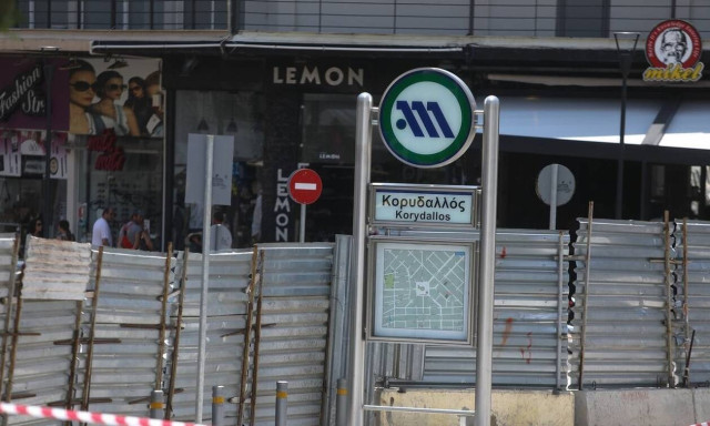 PM Mitsotakis to inaugurate three new metro stations on Monday at 19:00