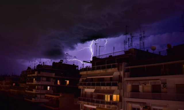 Καιρός: Αυτές τις περιοχές θα πλήξει η κακοκαιρία τις επόμενες ώρες (ΧΑΡΤΕΣ)